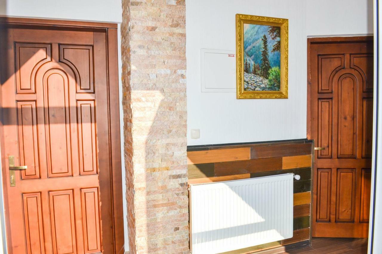 Olko House Lägenhet Jaremtje Exteriör bild